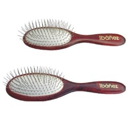 Brosse douce pour le toilettage du poil du chien