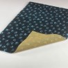 Tapis absorbant bleu marine avec motifs pattes pour chien